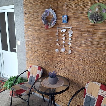 Apartmani "Rebecca" Neum Exteriör bild