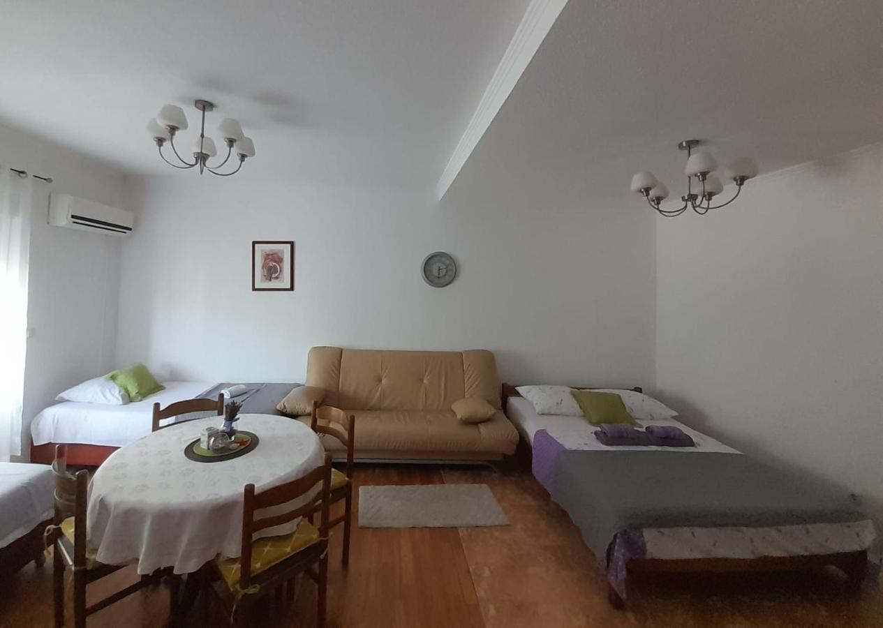 Apartmani "Rebecca" Neum Exteriör bild