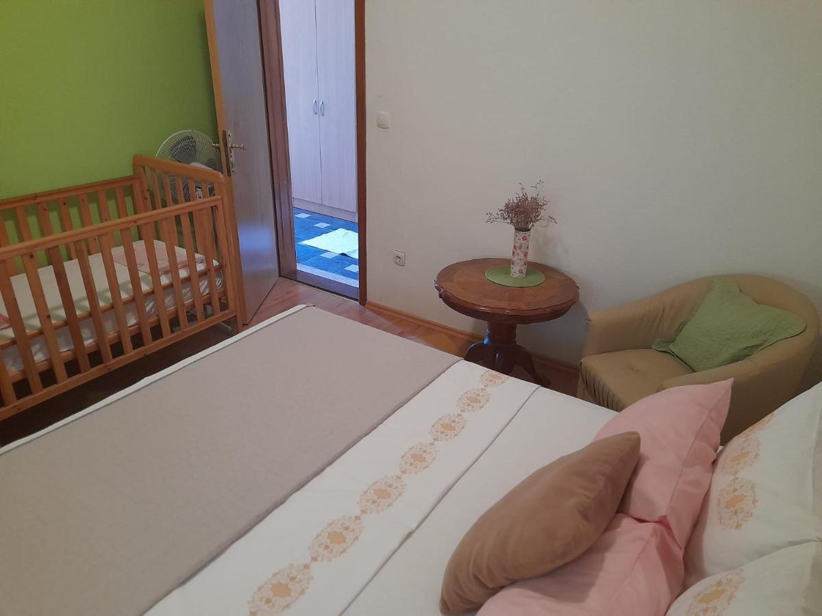 Apartmani "Rebecca" Neum Exteriör bild