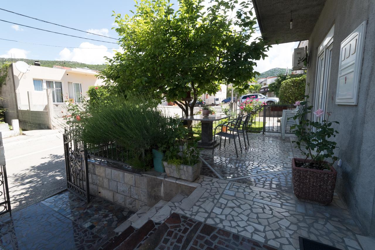Apartmani "Rebecca" Neum Exteriör bild